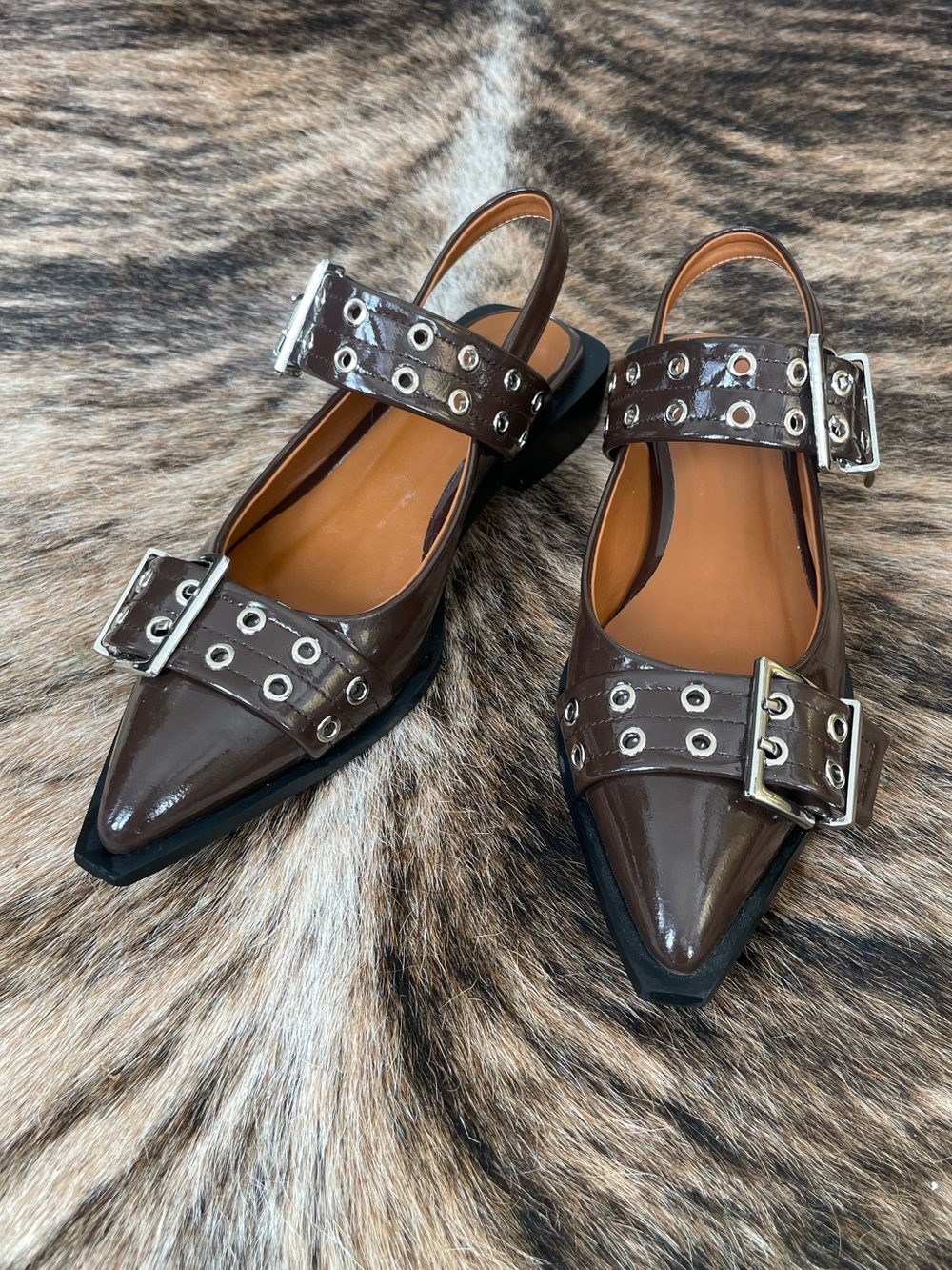Ganni Brown Patent Buckle Flats 39 / 8-8.5
